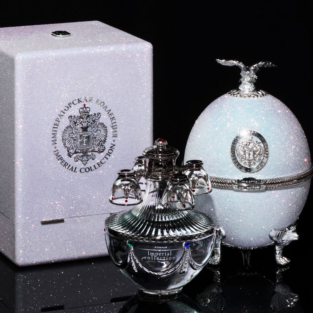 ラドガ インペリアルコレクション スノーグリッター 箱付 700ml 40% スピリッツ ウォッカ ラトビア